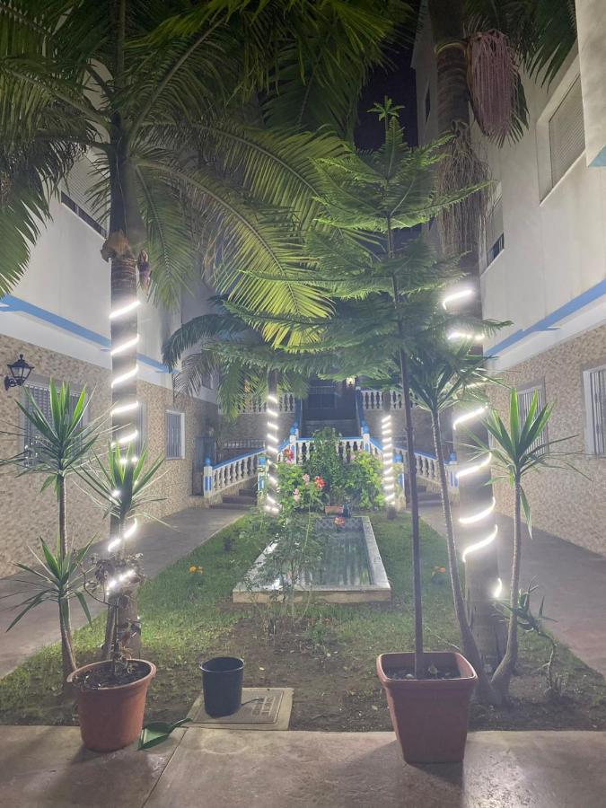 Appartement Martil 3 Chambres Proche De Centre Ville 5Mn A Pied Et La Plage 10Mn A Pied Et 10Mn De Aeroport Tetouan En Voiture エクステリア 写真